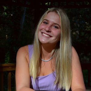 Meet your Posher, Mackenzie